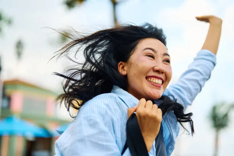 Woman wondering how to put her BPD into remission.