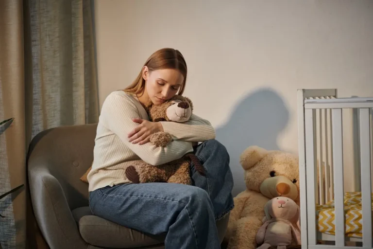 woman suffering from bpd and post partum depression.